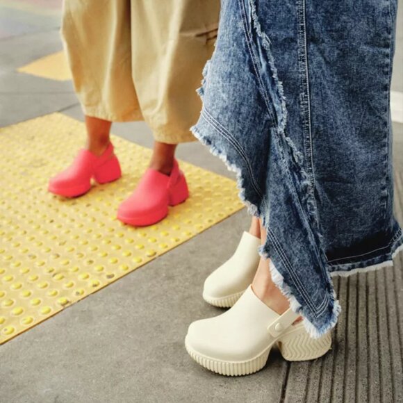 NEW Sorel Ona Streetworks Heeled Clogs in Honey White For Women 825 5s3 - Picture 1 of 14